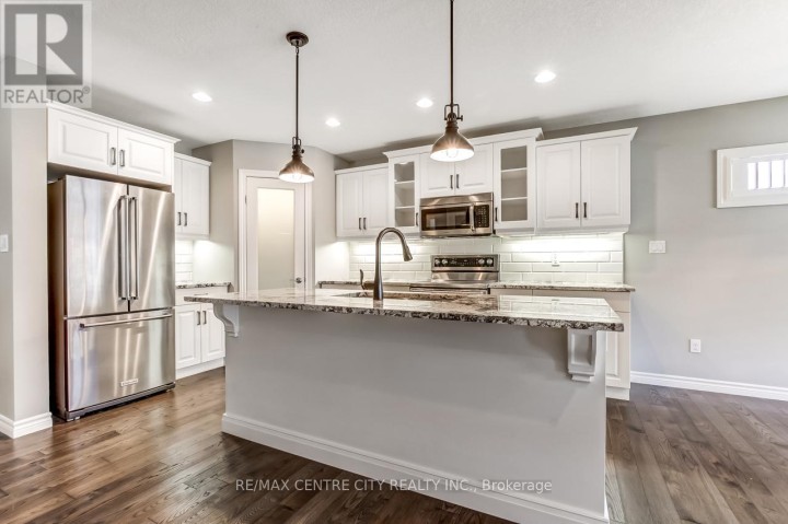 Photo 10 at 5 - 120 Southgate Parkway, St. Thomas