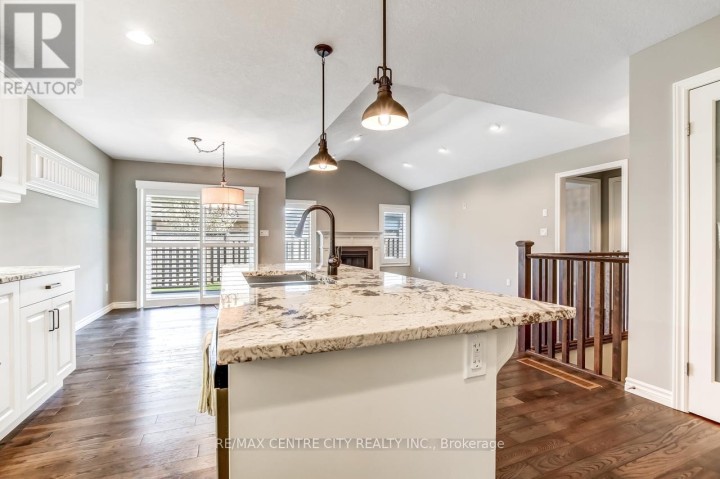 Photo 13 at 5 - 120 Southgate Parkway, St. Thomas