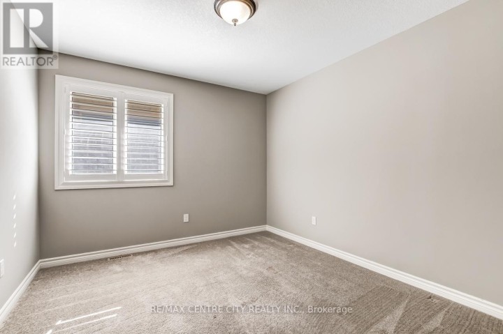 Photo 23 at 5 - 120 Southgate Parkway, St. Thomas