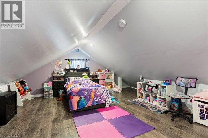 Photo 11 at 75 Dublin Street, Terrace Hill, Brantford