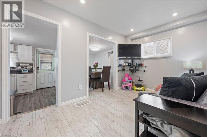 Photo 6 at 75 Dublin Street, Terrace Hill, Brantford
