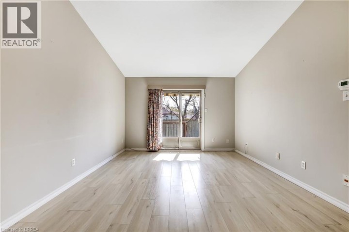 Photo 7 at 15 - 19 Hanlon Place, Innerkip (Victoria Park), Woodstock