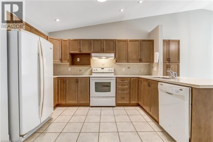 Photo 3 at 15 - 19 Hanlon Place, Innerkip (Victoria Park), Woodstock