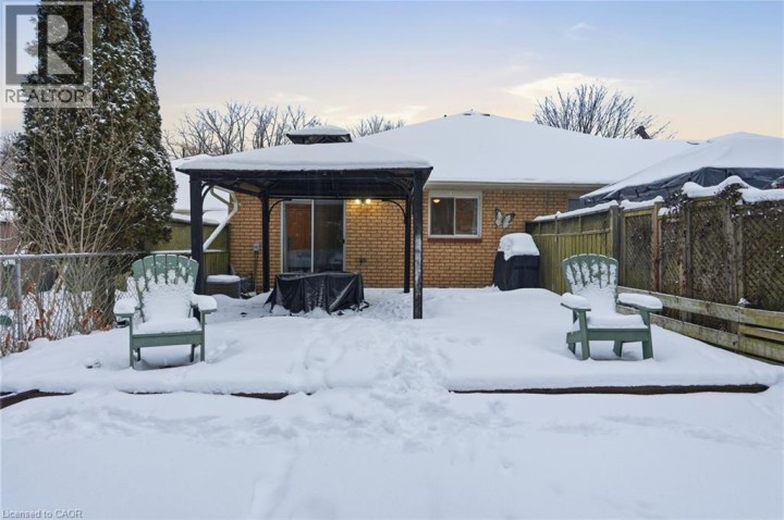 Photo 32 at 31 Galileo Boulevard, Terrace Hill, Brantford