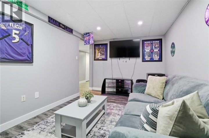 Photo 26 at 31 Galileo Boulevard, Terrace Hill, Brantford