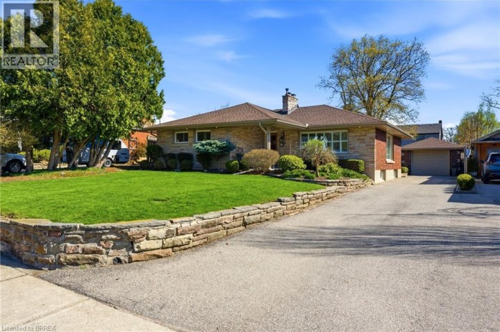 Photo 1 at 38 Franklin Street, Henderson, Brantford