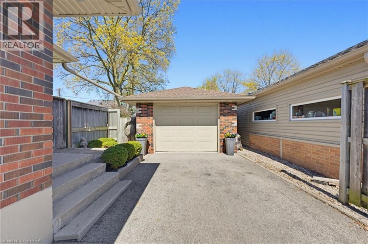 Photo 29 at 38 Franklin Street, Henderson, Brantford