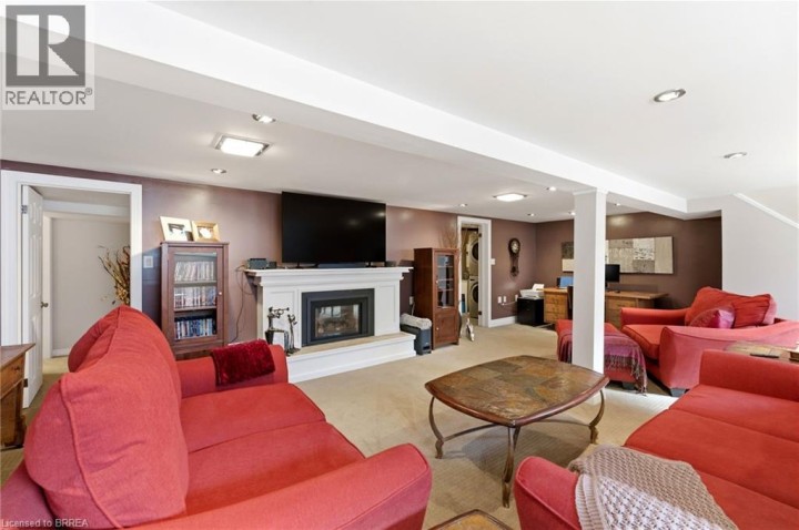 Photo 21 at 38 Franklin Street, Henderson, Brantford