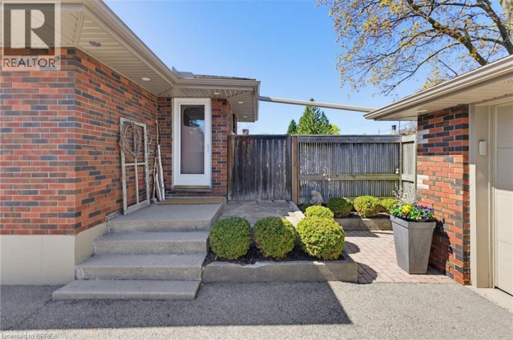 Photo 30 at 38 Franklin Street, Henderson, Brantford