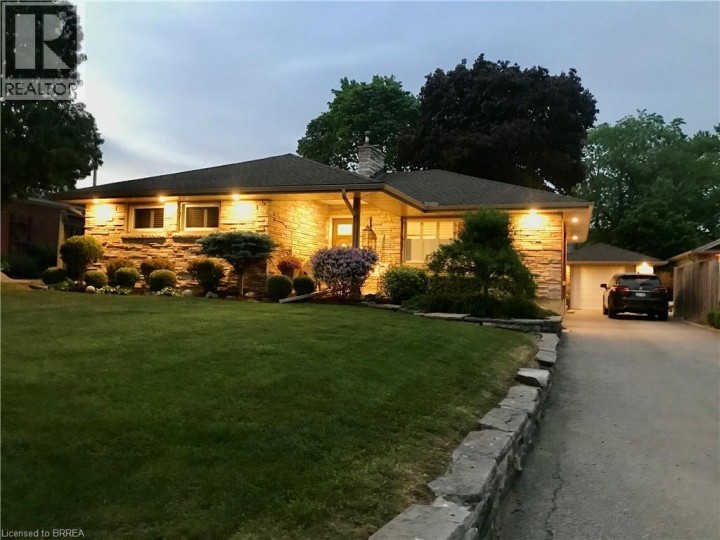 Photo 43 at 38 Franklin Street, Henderson, Brantford