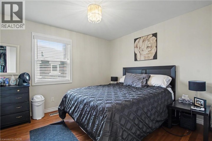 Photo 14 at 241 Guelph Avenue, Blackbridge / Fisher Mills / Glenchristie / Hagey / Silver Heights, Cambridge