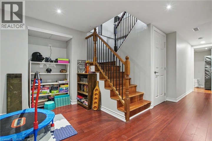 Photo 18 at 241 Guelph Avenue, Blackbridge / Fisher Mills / Glenchristie / Hagey / Silver Heights, Cambridge