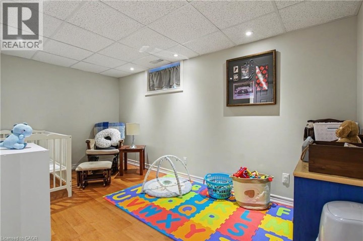 Photo 19 at 241 Guelph Avenue, Blackbridge / Fisher Mills / Glenchristie / Hagey / Silver Heights, Cambridge
