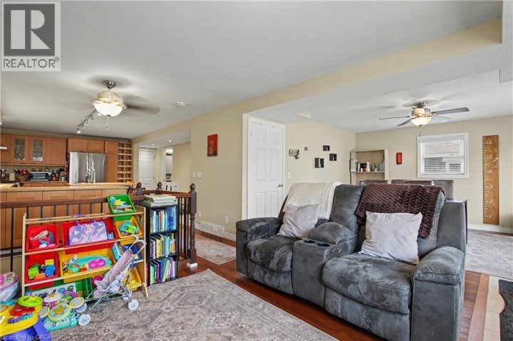 Photo 7 at 241 Guelph Avenue, Blackbridge / Fisher Mills / Glenchristie / Hagey / Silver Heights, Cambridge