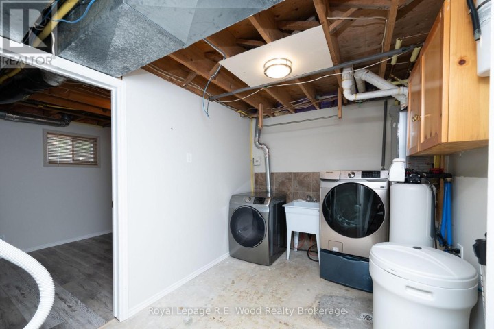 Photo 37 at 5 Kamps Crescent, Tillsonburg