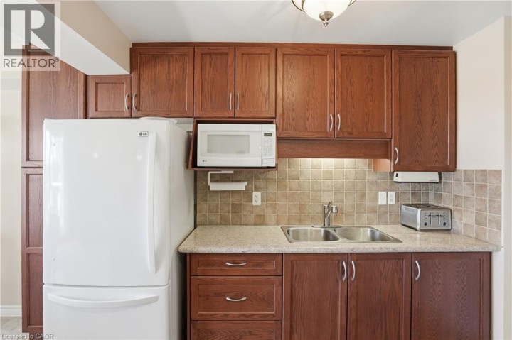 Photo 10 at 512 - 793 E Colborne Street, Echo Place, Brantford