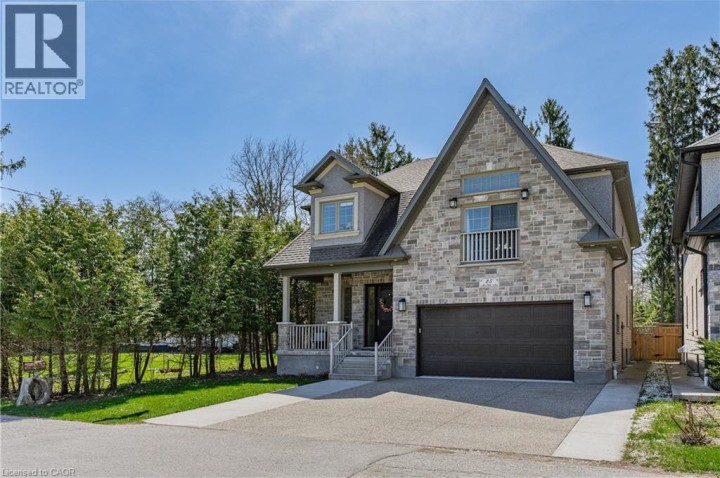 Photo 2 at 25 MacVille Avenue, Bridgeport, Kitchener