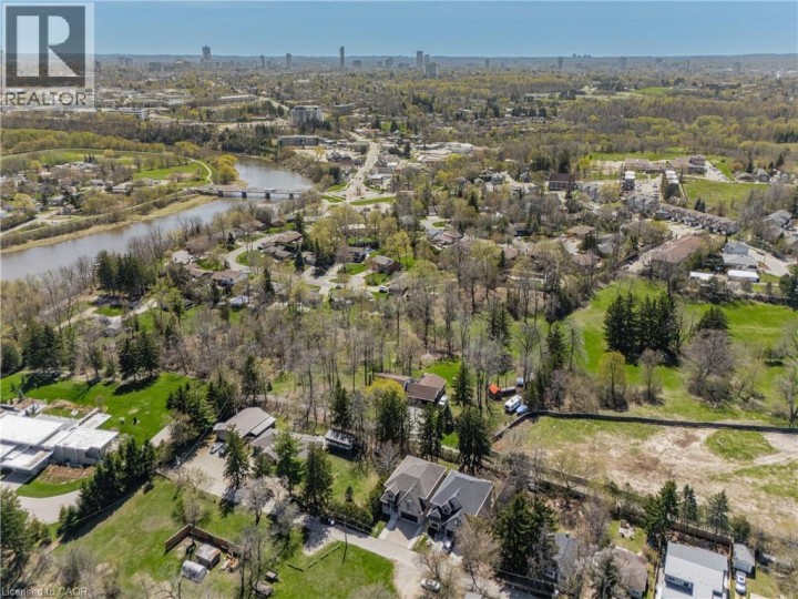Photo 4 at 25 MacVille Avenue, Bridgeport, Kitchener