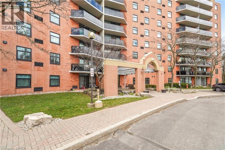 Photo 4 at 207 - 9 Bonheur Court, Lynden Hills, Brantford
