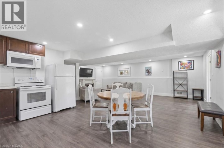 Photo 34 at 956 Banffshire Court, Huron Park, Kitchener