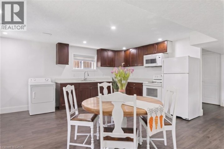 Photo 36 at 956 Banffshire Court, Huron Park, Kitchener