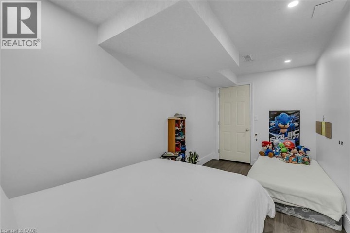 Photo 39 at 956 Banffshire Court, Huron Park, Kitchener