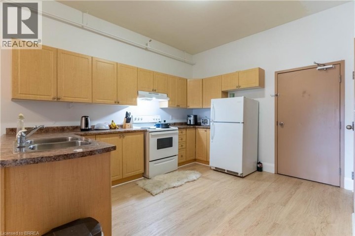 Photo 4 at 405 - 150 E Colborne Street, Downtown Core, Brantford