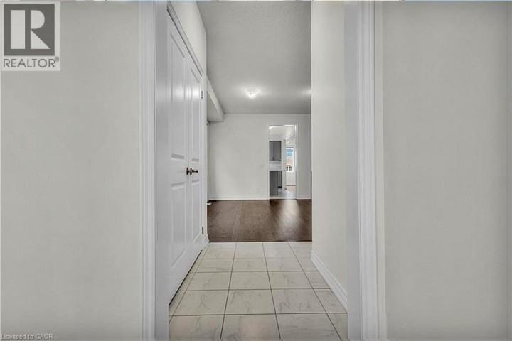 Photo 5 at 10 Georgina Street, Huron Park, Kitchener