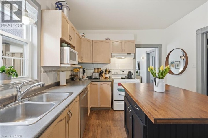 Photo 16 at 13 Gordon Street, Eagle Place East, Brantford