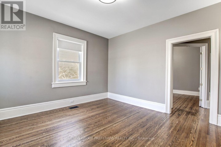 Photo 4 at 123 Erie Street, St. Thomas