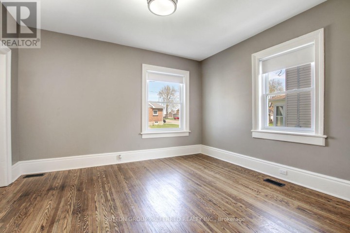 Photo 5 at 123 Erie Street, St. Thomas