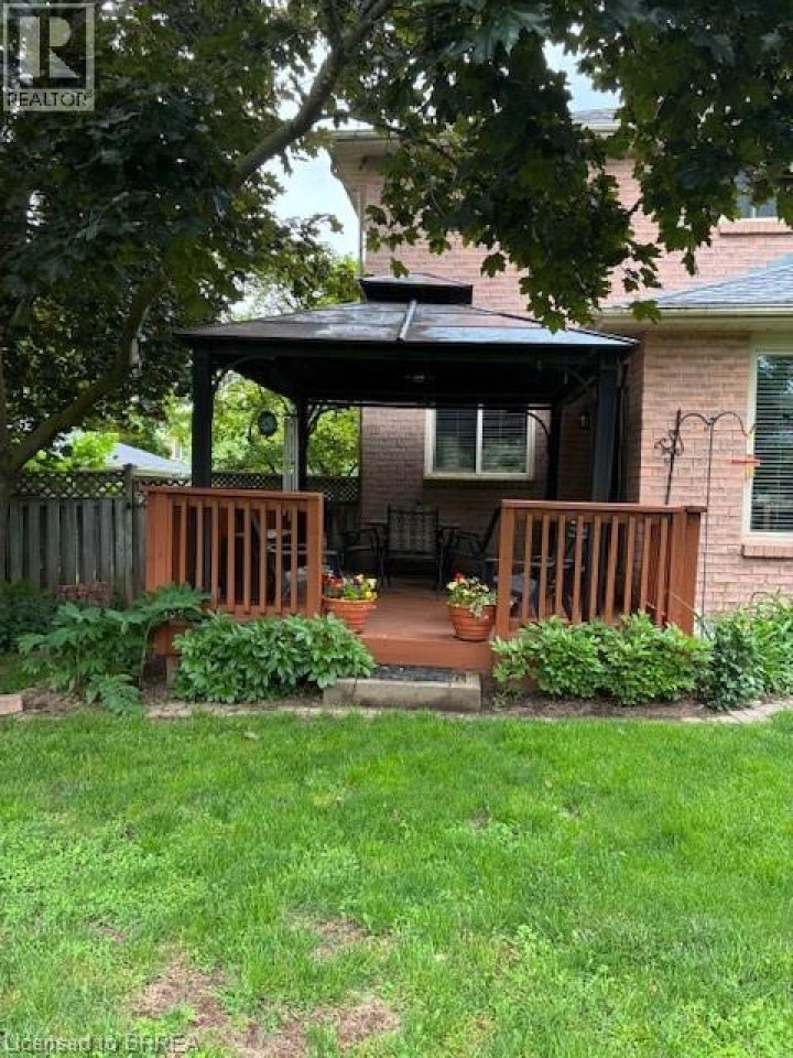Photo 7 at 21 Garden Crescent, Innerkip (Fair Grounds), Woodstock