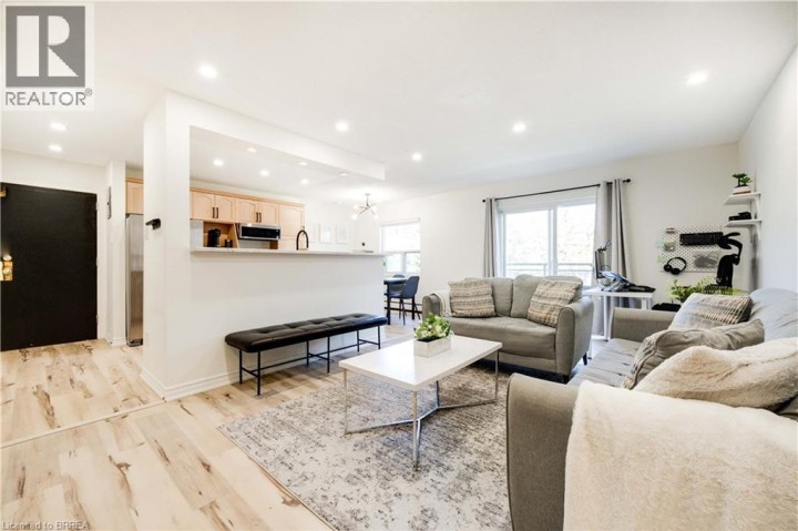 Photo 10 at 4 - 608 Grey Street, Echo Place, Brantford