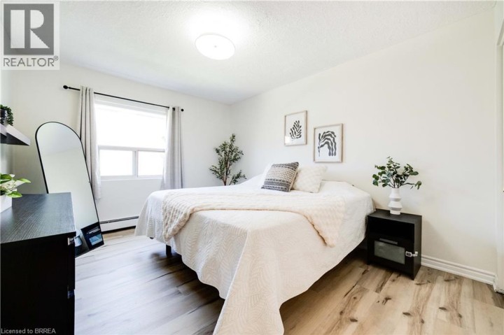 Photo 14 at 4 - 608 Grey Street, Echo Place, Brantford