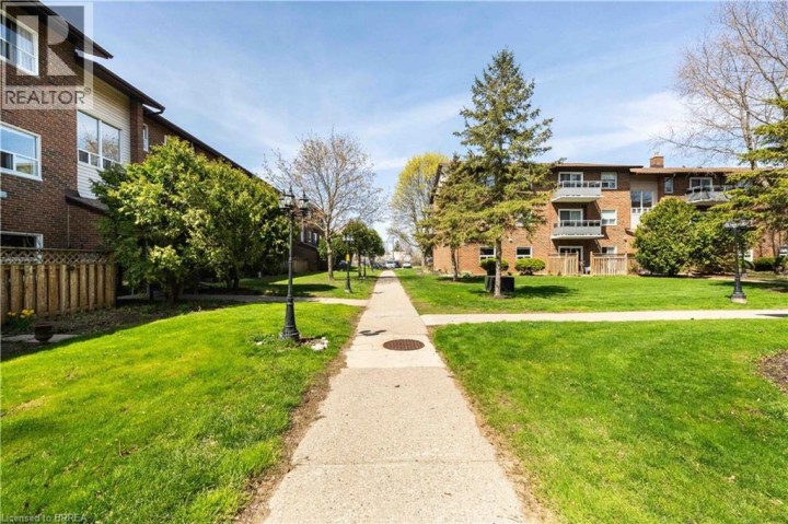 Photo 20 at 4 - 608 Grey Street, Echo Place, Brantford