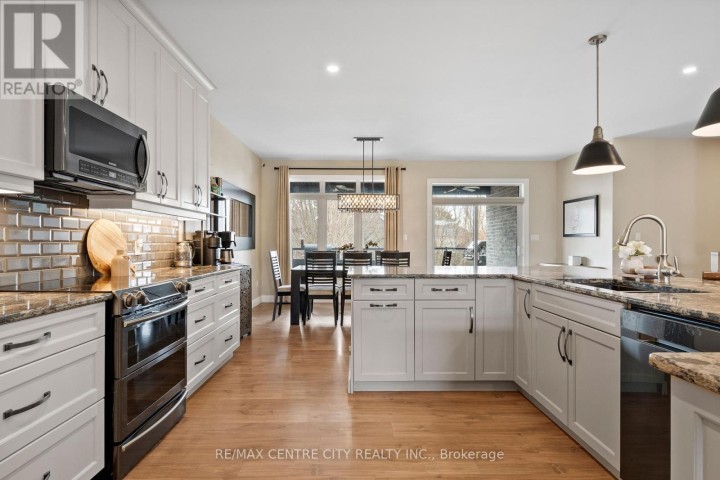 Photo 11 at 21 Belmont Avenue, Tillsonburg