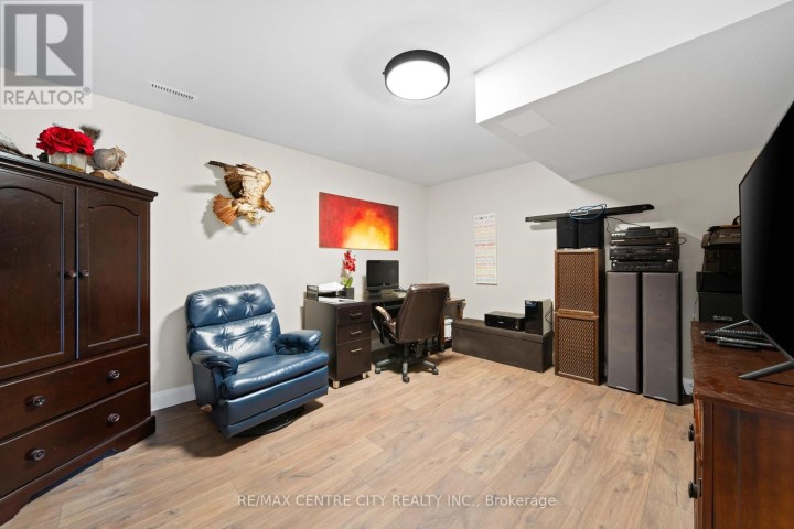 Photo 37 at 21 Belmont Avenue, Tillsonburg