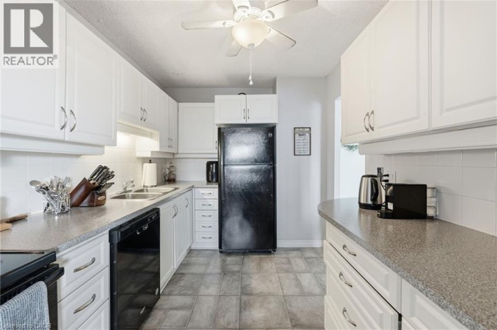 Photo 11 at 506 - 640 West Street, Fairview / Greenbrier, Brantford