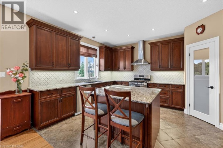 Photo 13 at 149 Juno Crescent, Woodstock - North, Woodstock