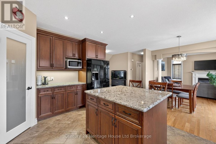 Photo 15 at 149 Juno Crescent, Woodstock - North, Woodstock