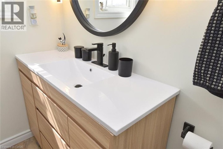 Photo 33 at 7 - 39 Panabaker Drive, Maple Lane Annex, Ancaster