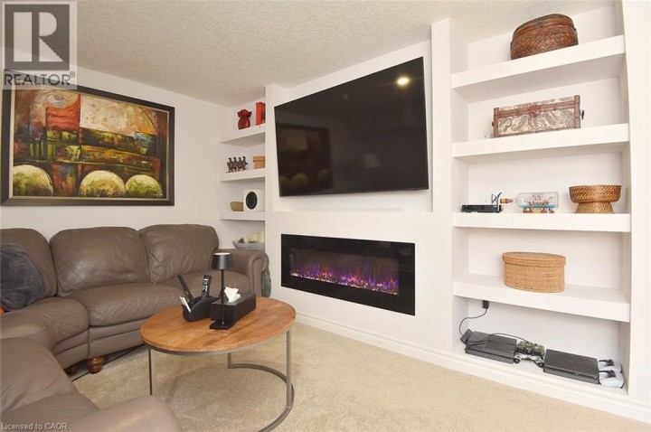Photo 40 at 7 - 39 Panabaker Drive, Maple Lane Annex, Ancaster