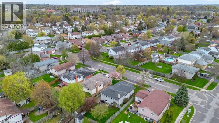 Photo 44 at 57 Coxwell Crescent, Brantwood Park, Brantford