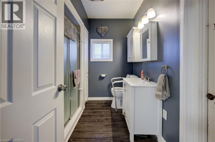 Photo 17 at 88 Walnut Street, Old West Brant, Brantford