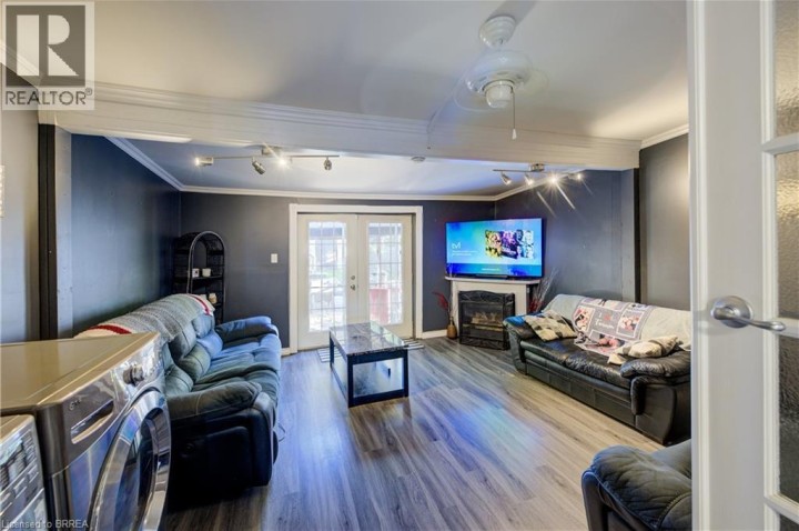 Photo 20 at 88 Walnut Street, Old West Brant, Brantford