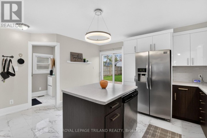 Photo 15 at 81 Locust Street, St. Thomas