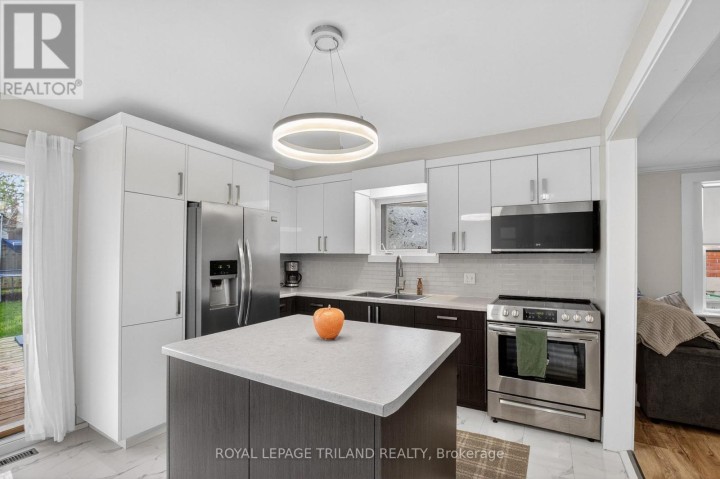 Photo 18 at 81 Locust Street, St. Thomas