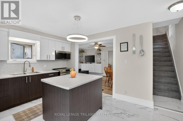 Photo 21 at 81 Locust Street, St. Thomas