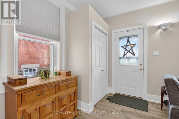 Photo 4 at 81 Locust Street, St. Thomas