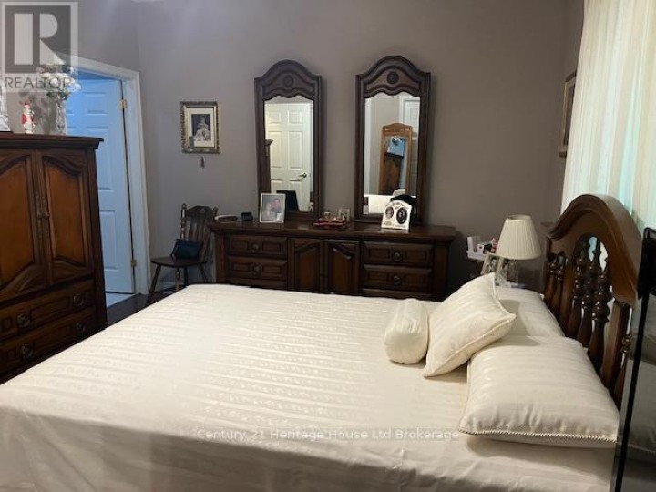 Photo 13 at 1 - 21 Balazs Court, Tillsonburg